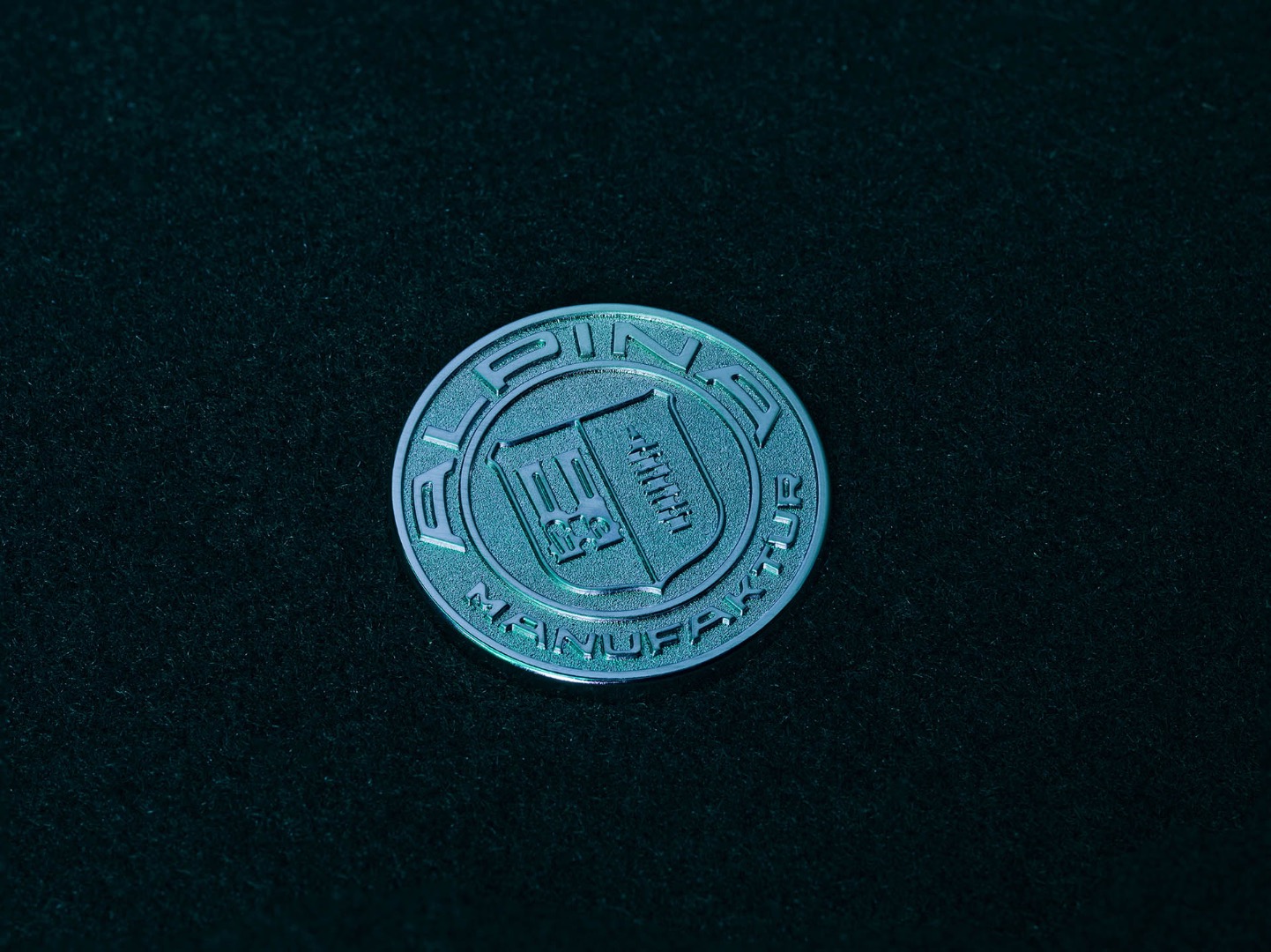 P90631598_highRes_2026-bmw-alpina-xb7--copy