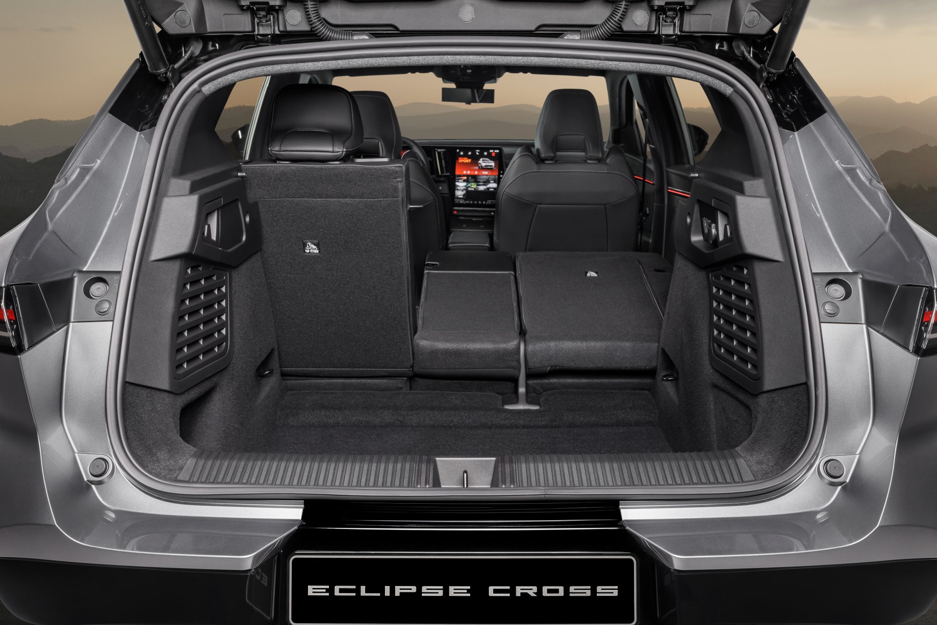 5817-large-Eclipse-Cross_035