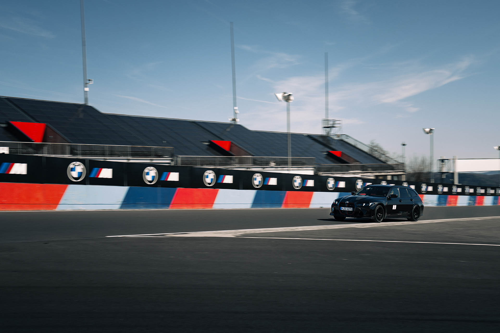 P90612801_highRes_the-first-ever-bmw-m