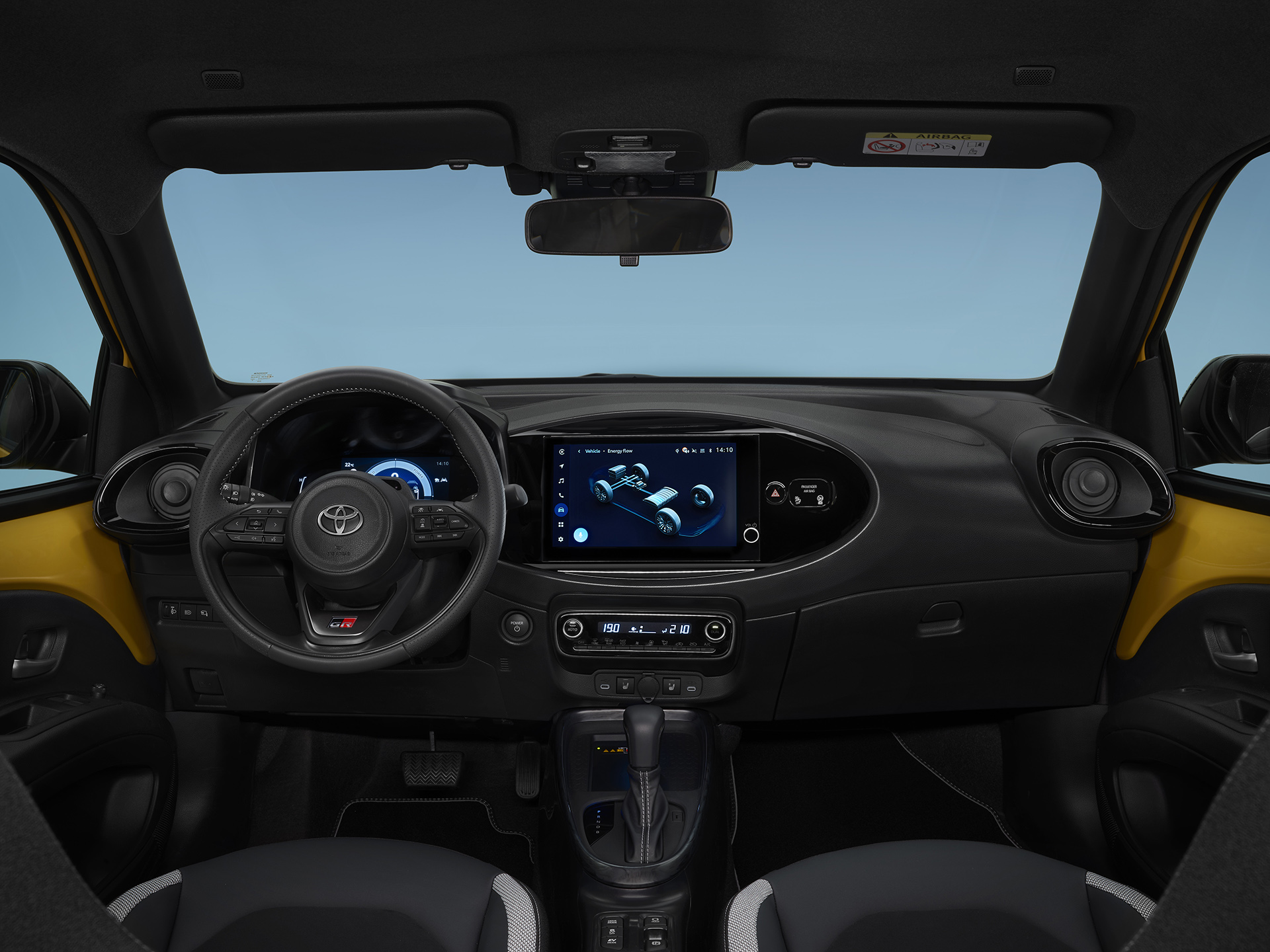 2025_AYGO_X_GR_SPORT_Interior_002