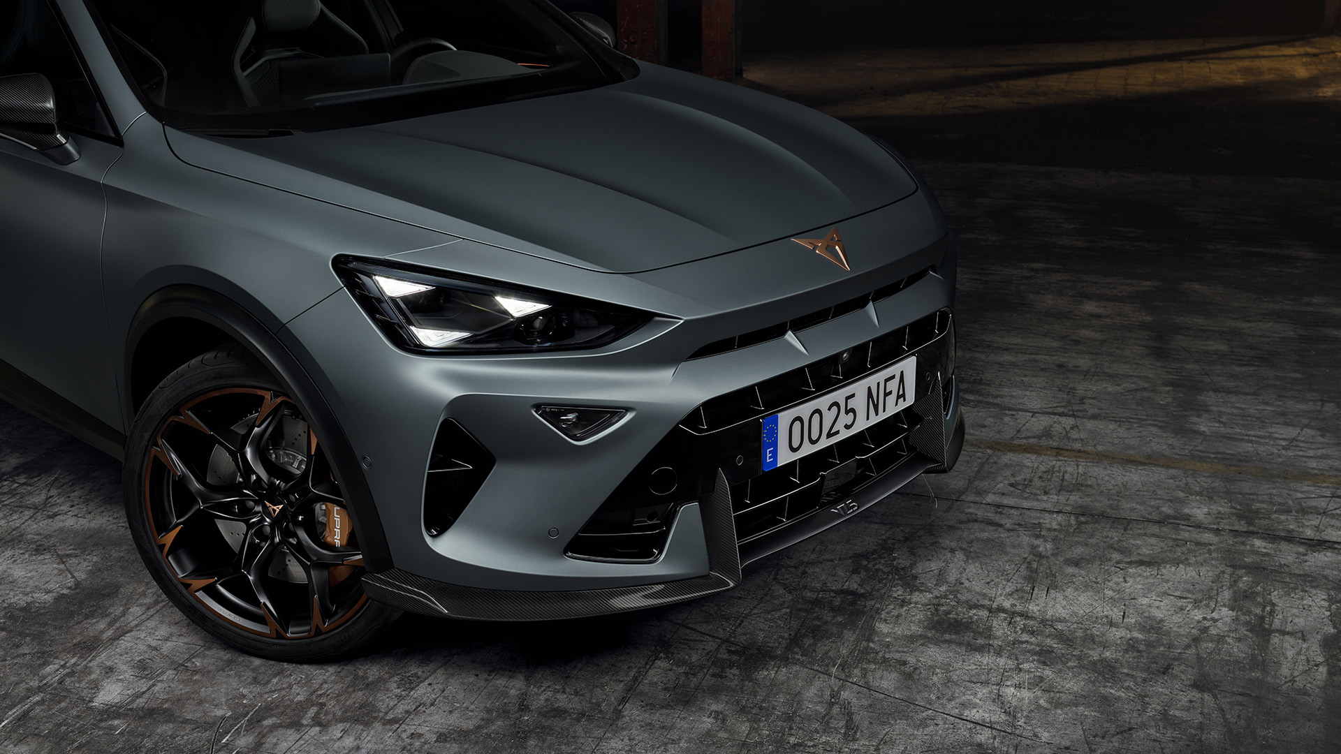 The-new-CUPRA-Formentor-VZ5-marks-the-return-of-the-iconic-5-cylinder_04_HQ