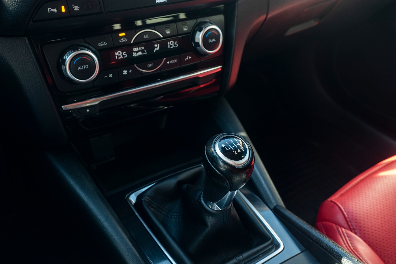 Mazda-6-Wagon-AWD-Skyactiv-D-2-621348fd84a25