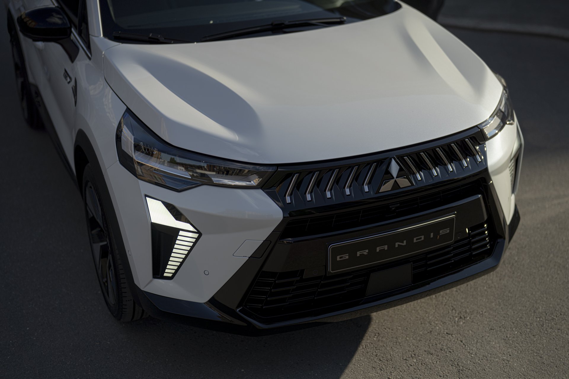 All-New-Grandis_007