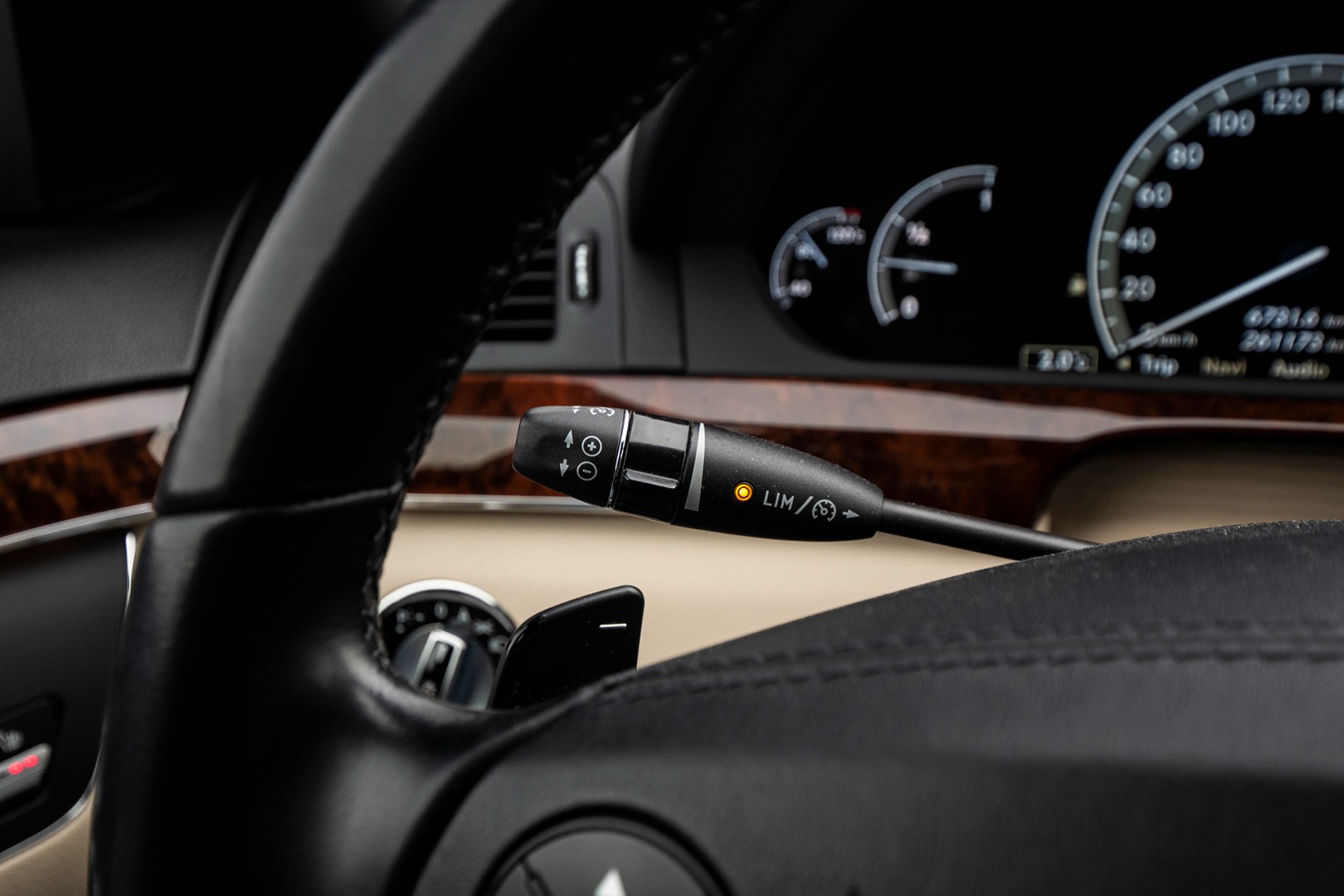 Mercedes-Benz-S350-13-621345dc1296a