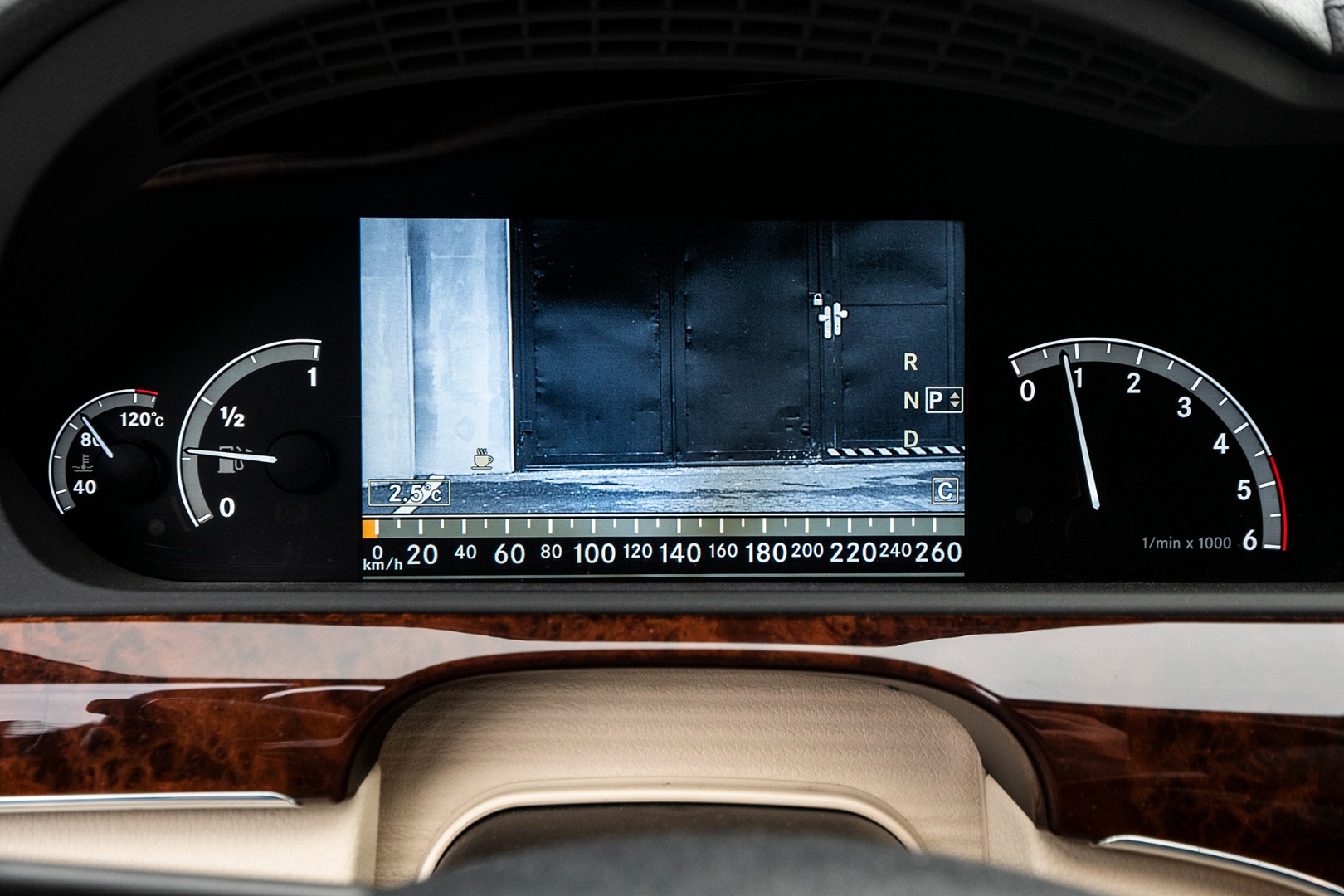 Mercedes-Benz-S350-16-621345dc1c2c4